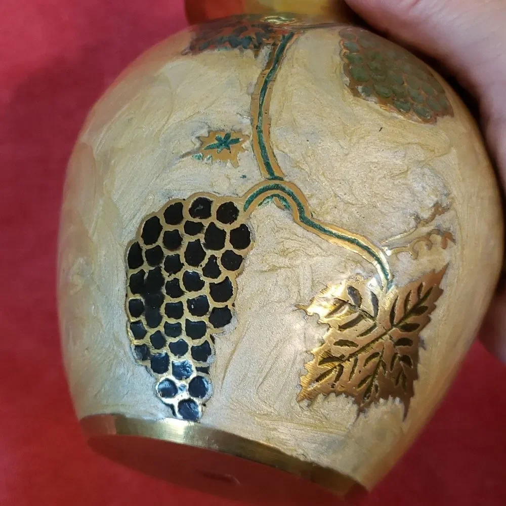 Pretty Vintage Brass Vase with Pearlescent Outer Design - Picture 4 of 12